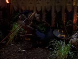 extant_XenaWarriorPrincess_1x01-SinsOfThePast_02368