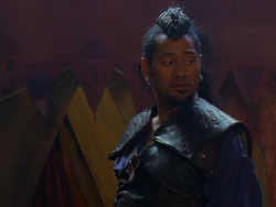 extant_XenaWarriorPrincess_1x01-SinsOfThePast_02401