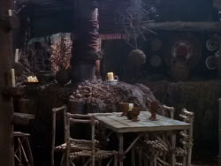 extant_XenaWarriorPrincess_1x01-SinsOfThePast_02421