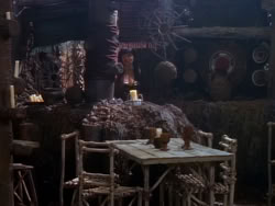 extant_XenaWarriorPrincess_1x01-SinsOfThePast_02422