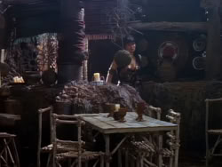 extant_XenaWarriorPrincess_1x01-SinsOfThePast_02423