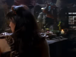 extant_XenaWarriorPrincess_1x01-SinsOfThePast_02431