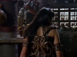 extant_XenaWarriorPrincess_1x01-SinsOfThePast_02433