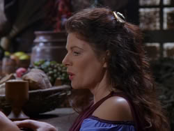 extant_XenaWarriorPrincess_1x01-SinsOfThePast_02483