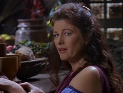 extant_XenaWarriorPrincess_1x01-SinsOfThePast_02493