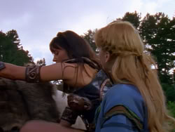 extant_XenaWarriorPrincess_1x01-SinsOfThePast_02731