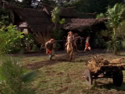 extant_XenaWarriorPrincess_1x01-SinsOfThePast_02765