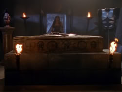 extant_XenaWarriorPrincess_1x01-SinsOfThePast_02783