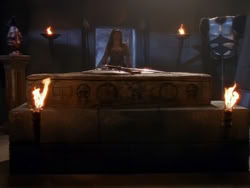 extant_XenaWarriorPrincess_1x01-SinsOfThePast_02784