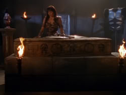 extant_XenaWarriorPrincess_1x01-SinsOfThePast_02791
