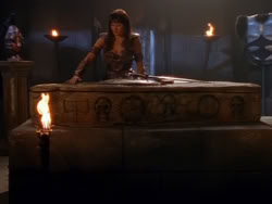 extant_XenaWarriorPrincess_1x01-SinsOfThePast_02797