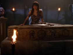 extant_XenaWarriorPrincess_1x01-SinsOfThePast_02806