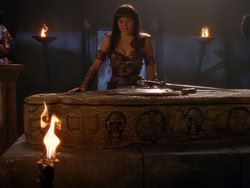 extant_XenaWarriorPrincess_1x01-SinsOfThePast_02809