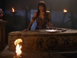 extant_XenaWarriorPrincess_1x01-SinsOfThePast_02812
