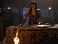 extant_XenaWarriorPrincess_1x01-SinsOfThePast_02815