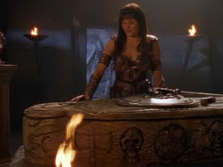 extant_XenaWarriorPrincess_1x01-SinsOfThePast_02816