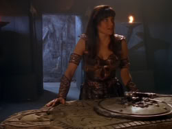 extant_XenaWarriorPrincess_1x01-SinsOfThePast_02827