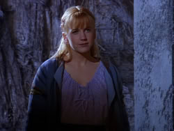 extant_XenaWarriorPrincess_1x01-SinsOfThePast_02869