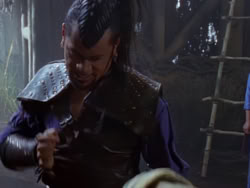 extant_XenaWarriorPrincess_1x01-SinsOfThePast_02994