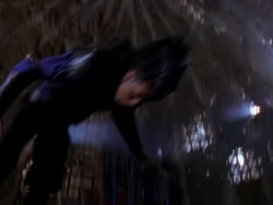 extant_XenaWarriorPrincess_1x01-SinsOfThePast_03105