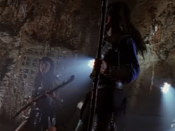 extant_XenaWarriorPrincess_1x01-SinsOfThePast_03135