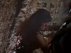 extant_XenaWarriorPrincess_1x01-SinsOfThePast_03146