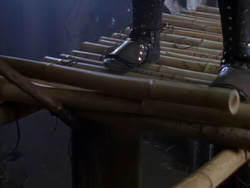 extant_XenaWarriorPrincess_1x01-SinsOfThePast_03183