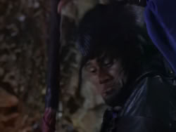 extant_XenaWarriorPrincess_1x01-SinsOfThePast_03185