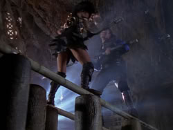 extant_XenaWarriorPrincess_1x01-SinsOfThePast_03199