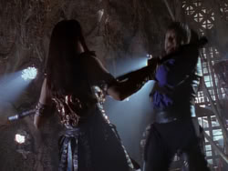 extant_XenaWarriorPrincess_1x01-SinsOfThePast_03216