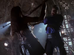extant_XenaWarriorPrincess_1x01-SinsOfThePast_03219