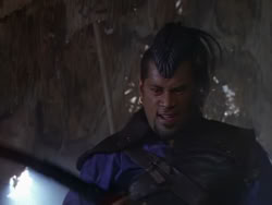 extant_XenaWarriorPrincess_1x01-SinsOfThePast_03229