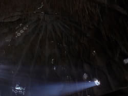 extant_XenaWarriorPrincess_1x01-SinsOfThePast_03287