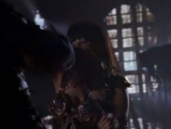 extant_XenaWarriorPrincess_1x01-SinsOfThePast_03295