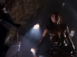 extant_XenaWarriorPrincess_1x01-SinsOfThePast_03309