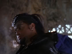 extant_XenaWarriorPrincess_1x01-SinsOfThePast_03317