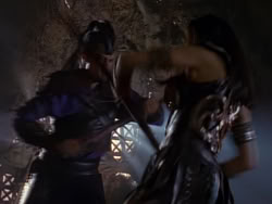 extant_XenaWarriorPrincess_1x01-SinsOfThePast_03330