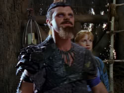 extant_XenaWarriorPrincess_1x01-SinsOfThePast_03332
