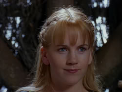 extant_XenaWarriorPrincess_1x01-SinsOfThePast_03357