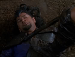 extant_XenaWarriorPrincess_1x01-SinsOfThePast_03409