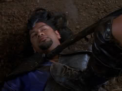extant_XenaWarriorPrincess_1x01-SinsOfThePast_03441