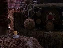 extant_XenaWarriorPrincess_1x01-SinsOfThePast_03499