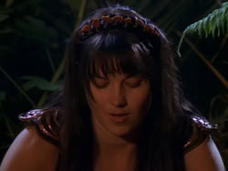 extant_XenaWarriorPrincess_1x01-SinsOfThePast_03595