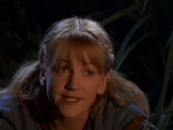 extant_XenaWarriorPrincess_1x01-SinsOfThePast_03602