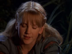 extant_XenaWarriorPrincess_1x01-SinsOfThePast_03615