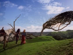 extant_XenaWarriorPrincess_1x01-SinsOfThePast_03652