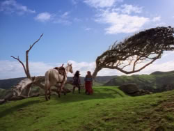 extant_XenaWarriorPrincess_1x01-SinsOfThePast_03656