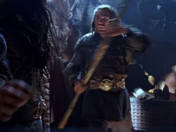 extant_XenaWarriorPrincess_1x02-ChariotsOfWar_01055