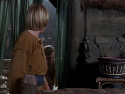 extant_XenaWarriorPrincess_1x02-ChariotsOfWar_01135