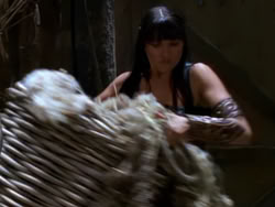 extant_XenaWarriorPrincess_1x02-ChariotsOfWar_01772